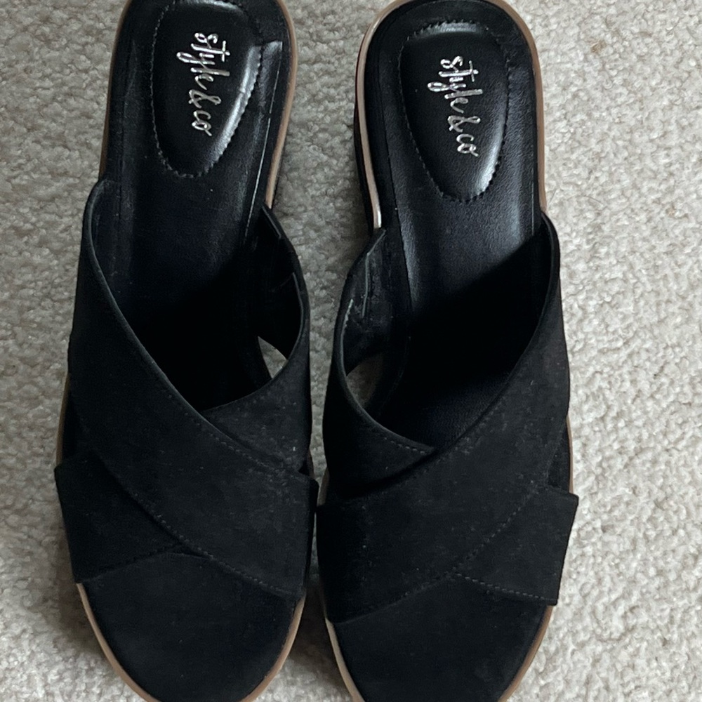 Style & Co. Black wedge sandals, Size 8 - Picture 2 of 3
